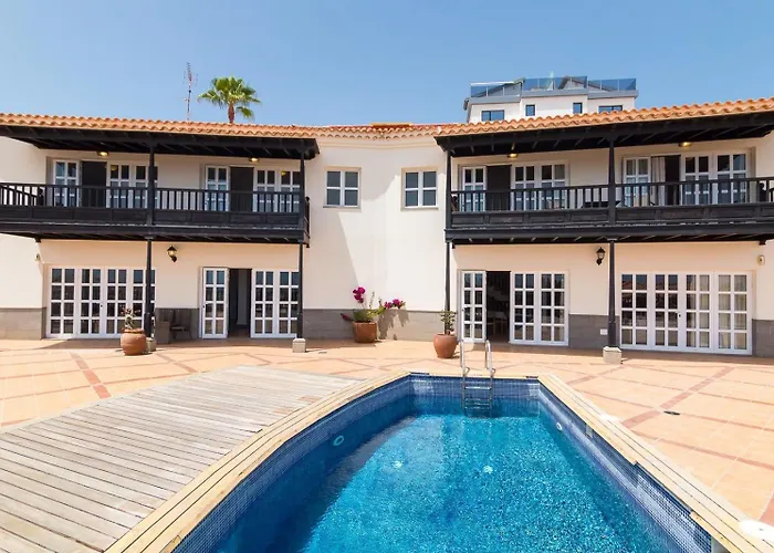 Villa Magnificent 5-Star With Sea View, Jacuzzi And Pool