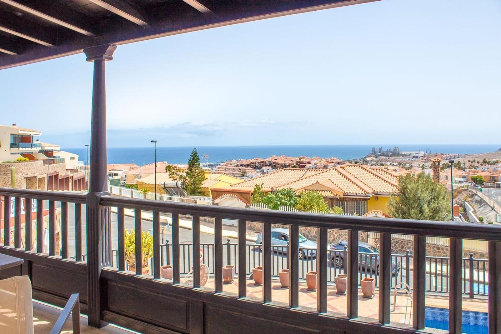 Magnificent 5-star With Sea View, Jacuzzi And Pool Apartment Mogan
