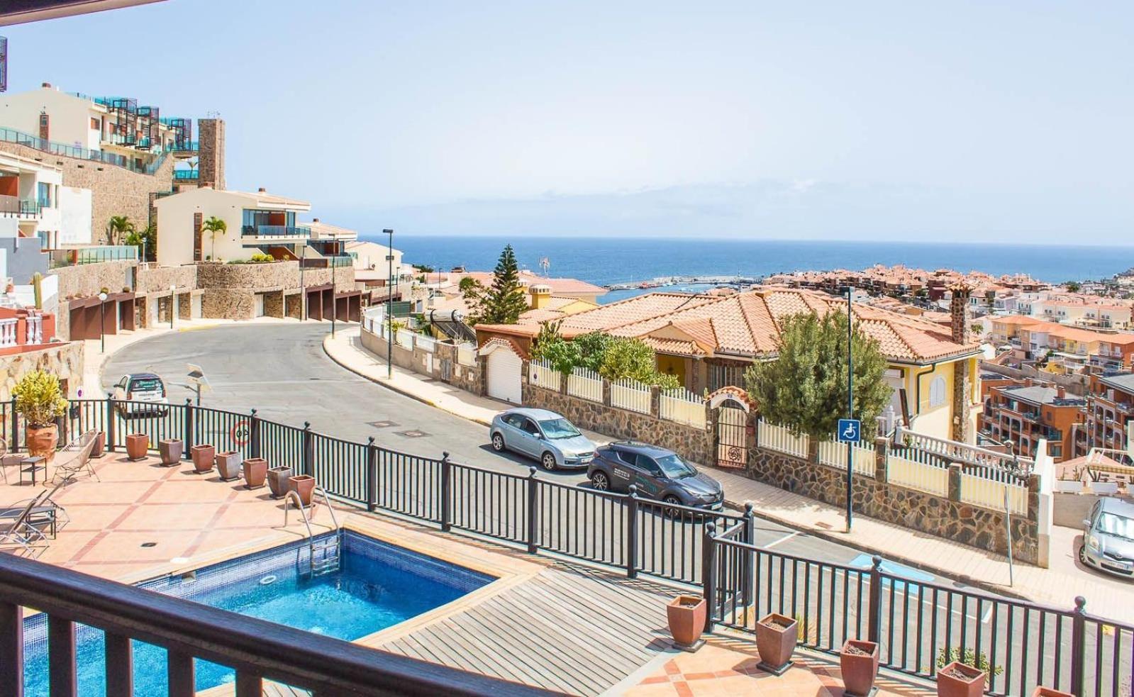 Magnificent 5-star With Sea View, Jacuzzi And Pool Apartment *