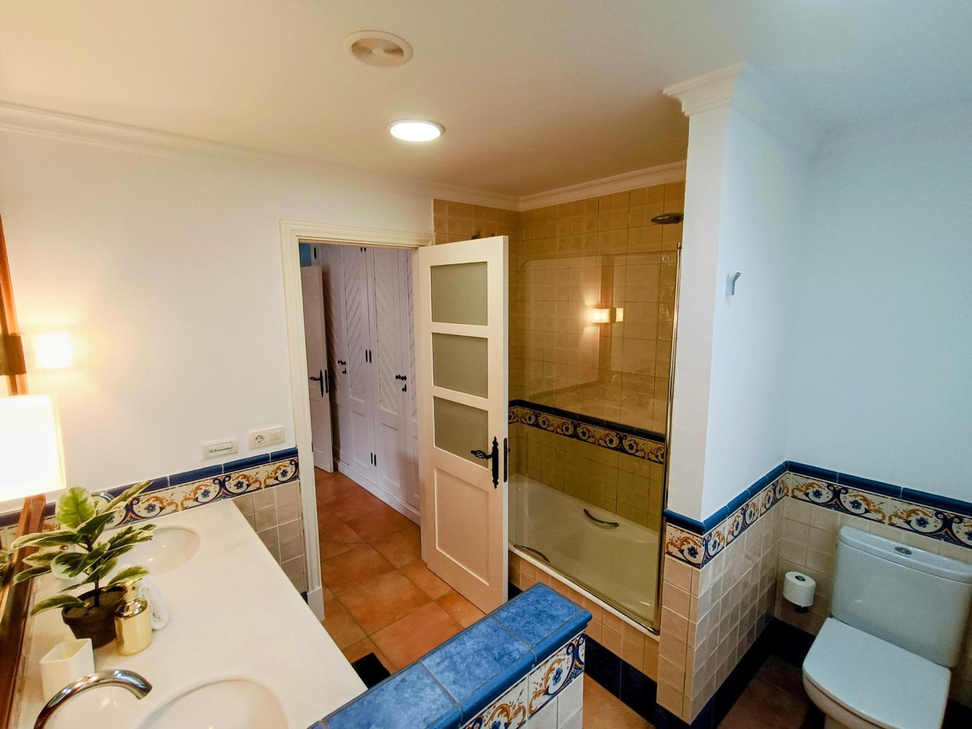 Magnificent 5-star With Sea View, Jacuzzi And Pool Apartment Mogan