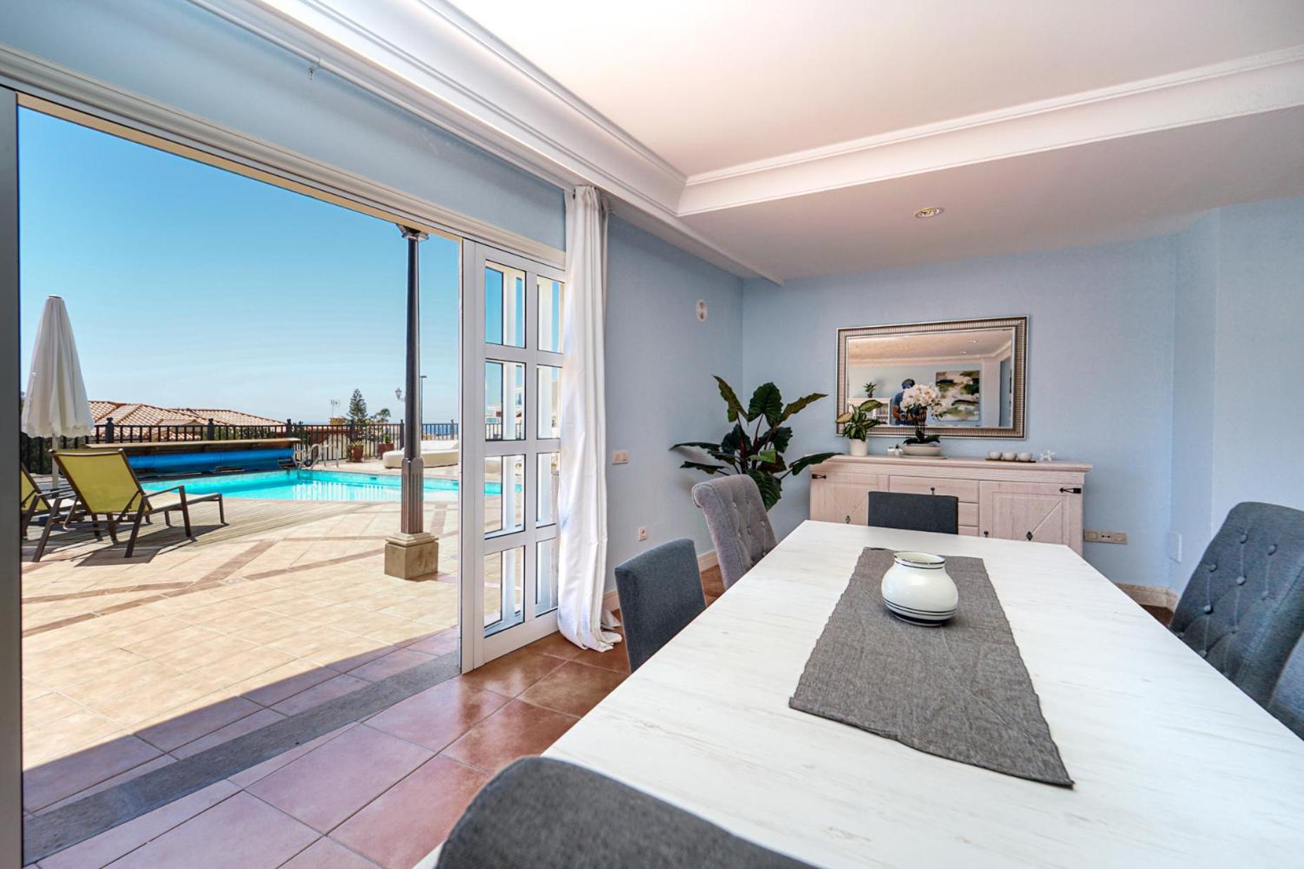 Magnificent 5-star With Sea View, Jacuzzi And Pool Mogan