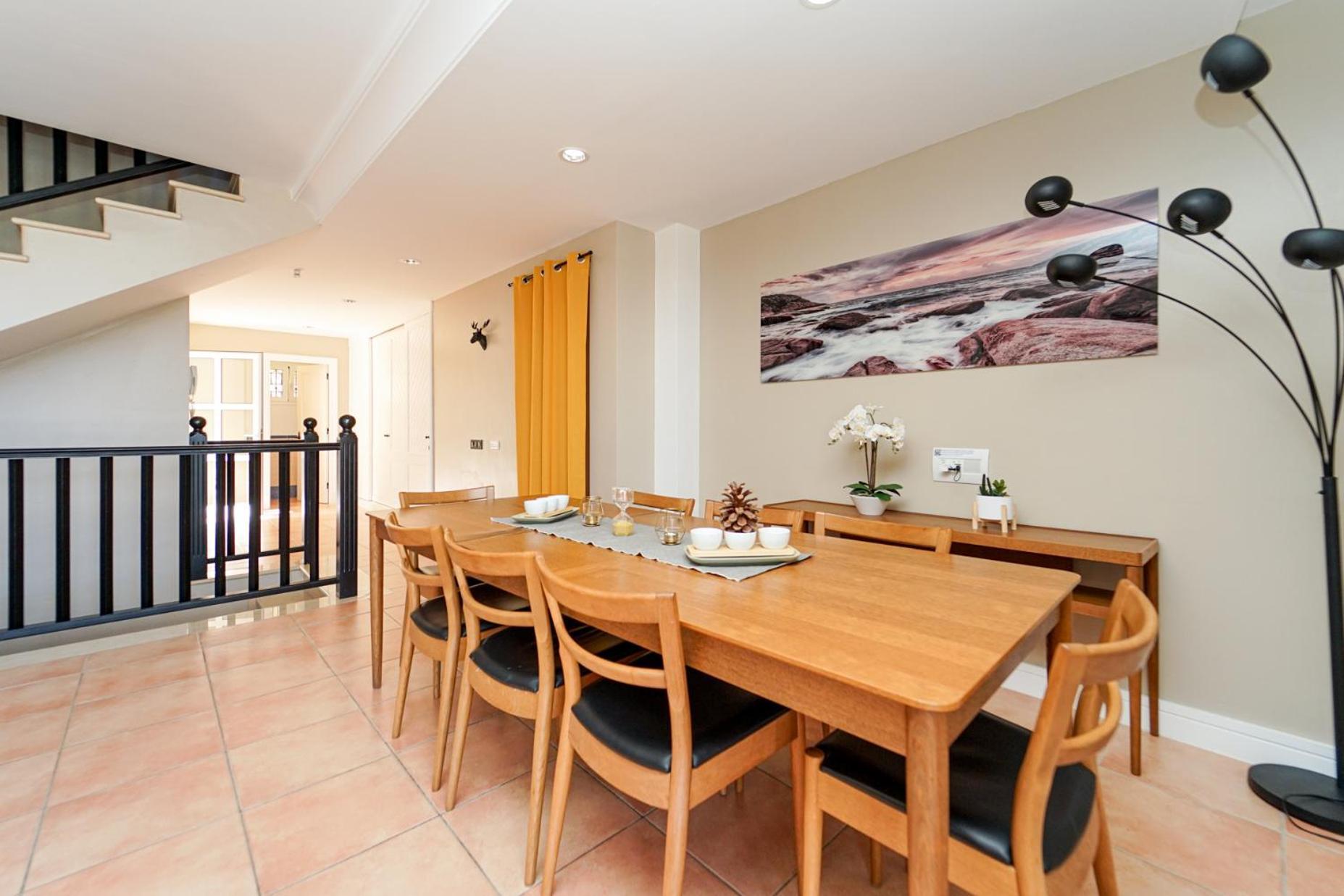 Magnificent 5-star With Sea View, Jacuzzi And Pool